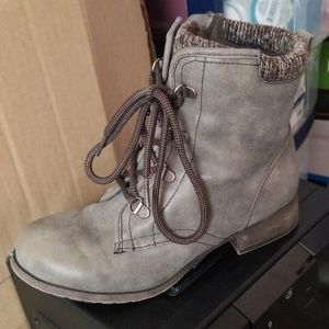 Ankle boots lace up